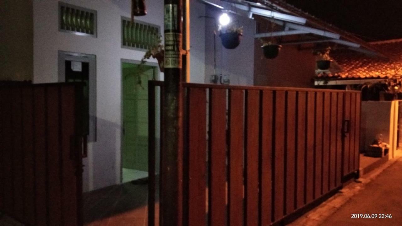 Homestay Omah Joyo Tugu Malioboro Yogyakarta Bagian luar foto