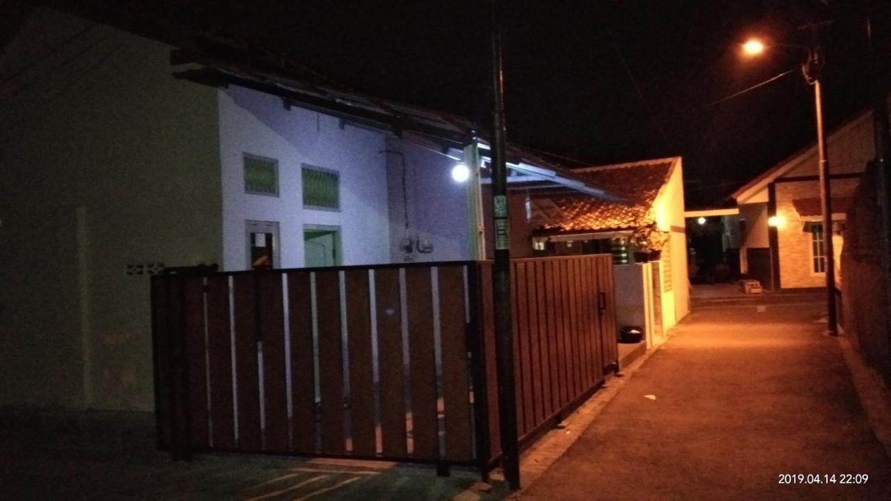 Homestay Omah Joyo Tugu Malioboro Yogyakarta Bagian luar foto