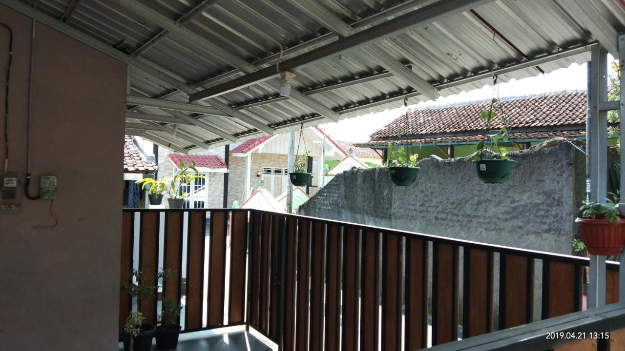 Homestay Omah Joyo Tugu Malioboro Yogyakarta Bagian luar foto